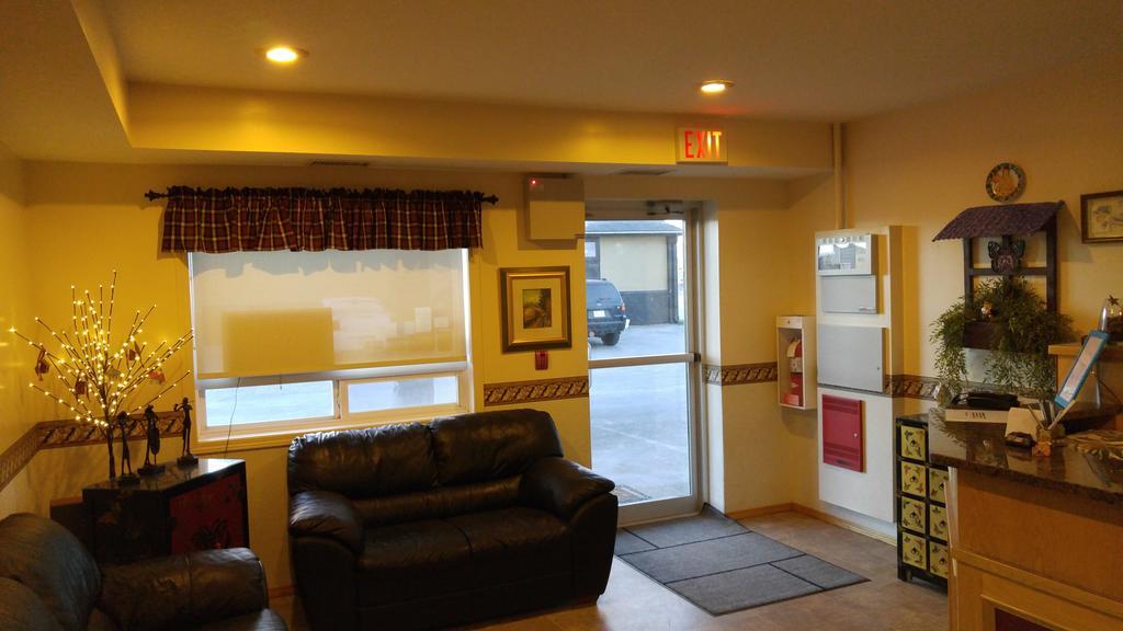 Crossfield Country Inn Екстер'єр фото
