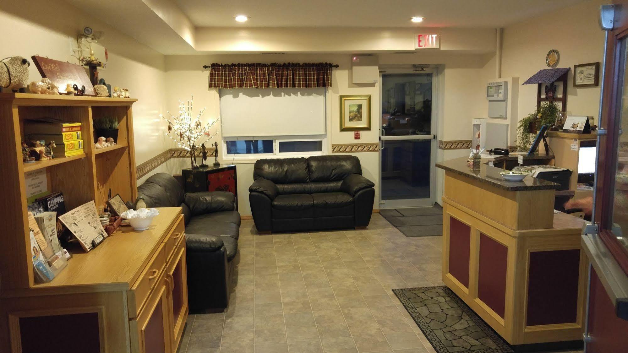 Crossfield Country Inn Екстер'єр фото